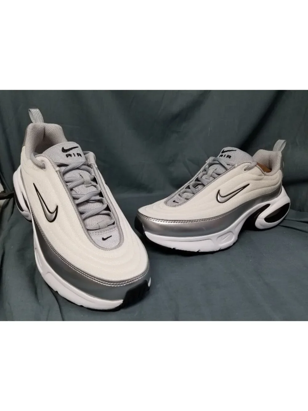 Nike Air Max Portal SE Silver Phantom Sneakers Mesh Women's Size 9.5 NEW No BOX